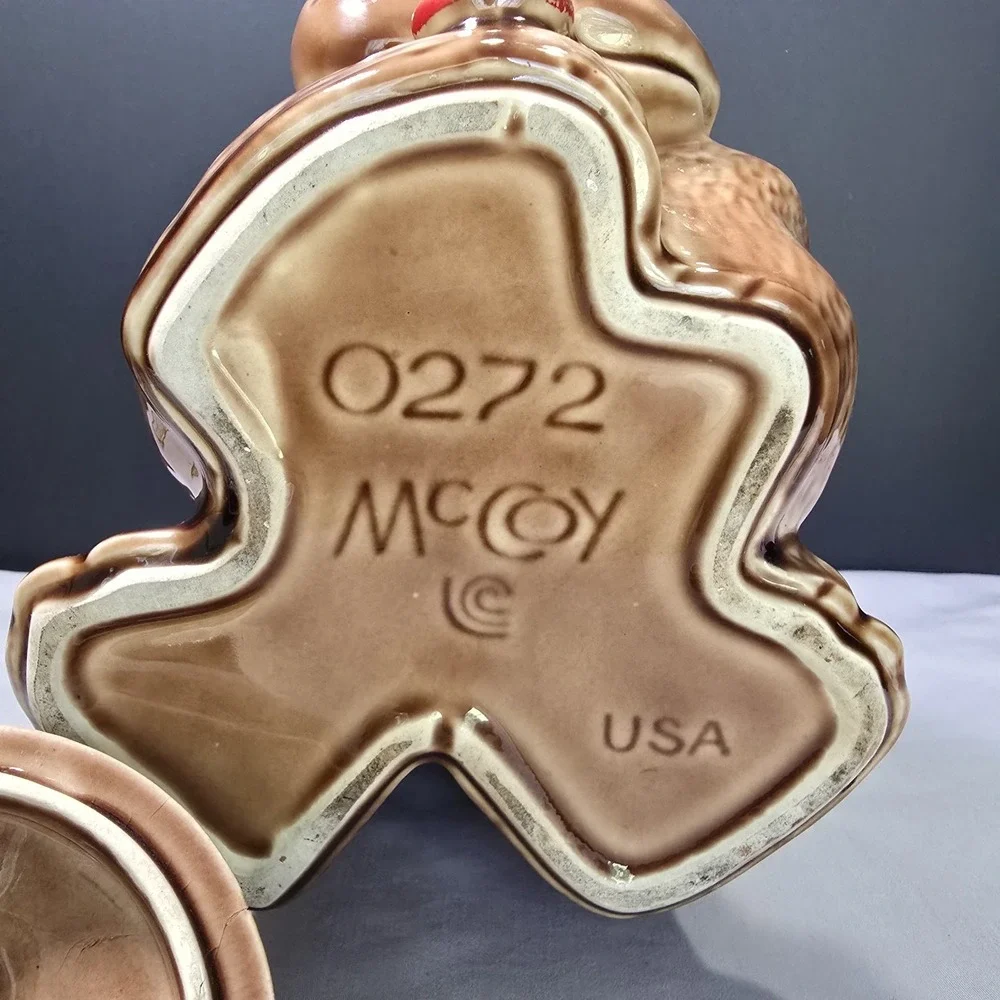 Vintage 1970s McCoy USA 0272 Hound Dog PUPPY CookieJar/Dog Treats Jar
